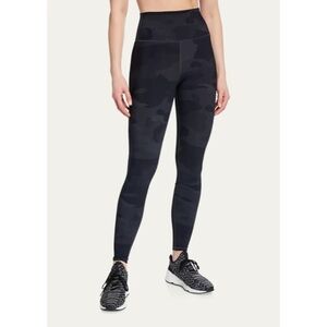 ALO YOGA Gray Vapor Putty Camo-Print High-Waist Performance Leggings EUC Size XS